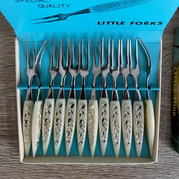 Vintage Little Forks 2 Boxes 2 Dozen Cocktail Hors D'oeuvres Canape Appetizer - Picture 2 of 5